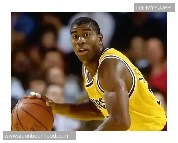 足球巨星为何钟爱篮球服装盘点球星跨界时尚背后的原因解析